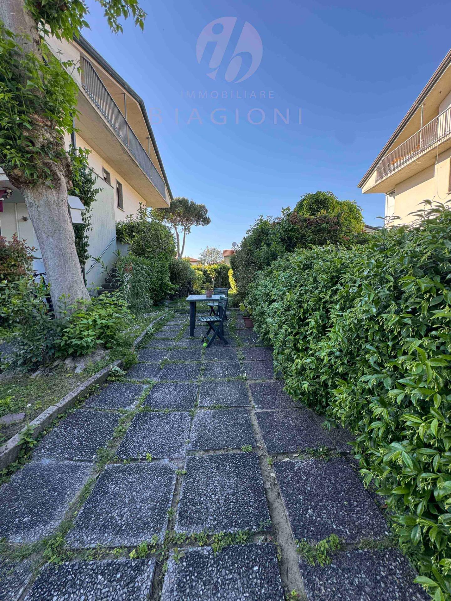 Casa indipendente con giardino, Camaiore lido di