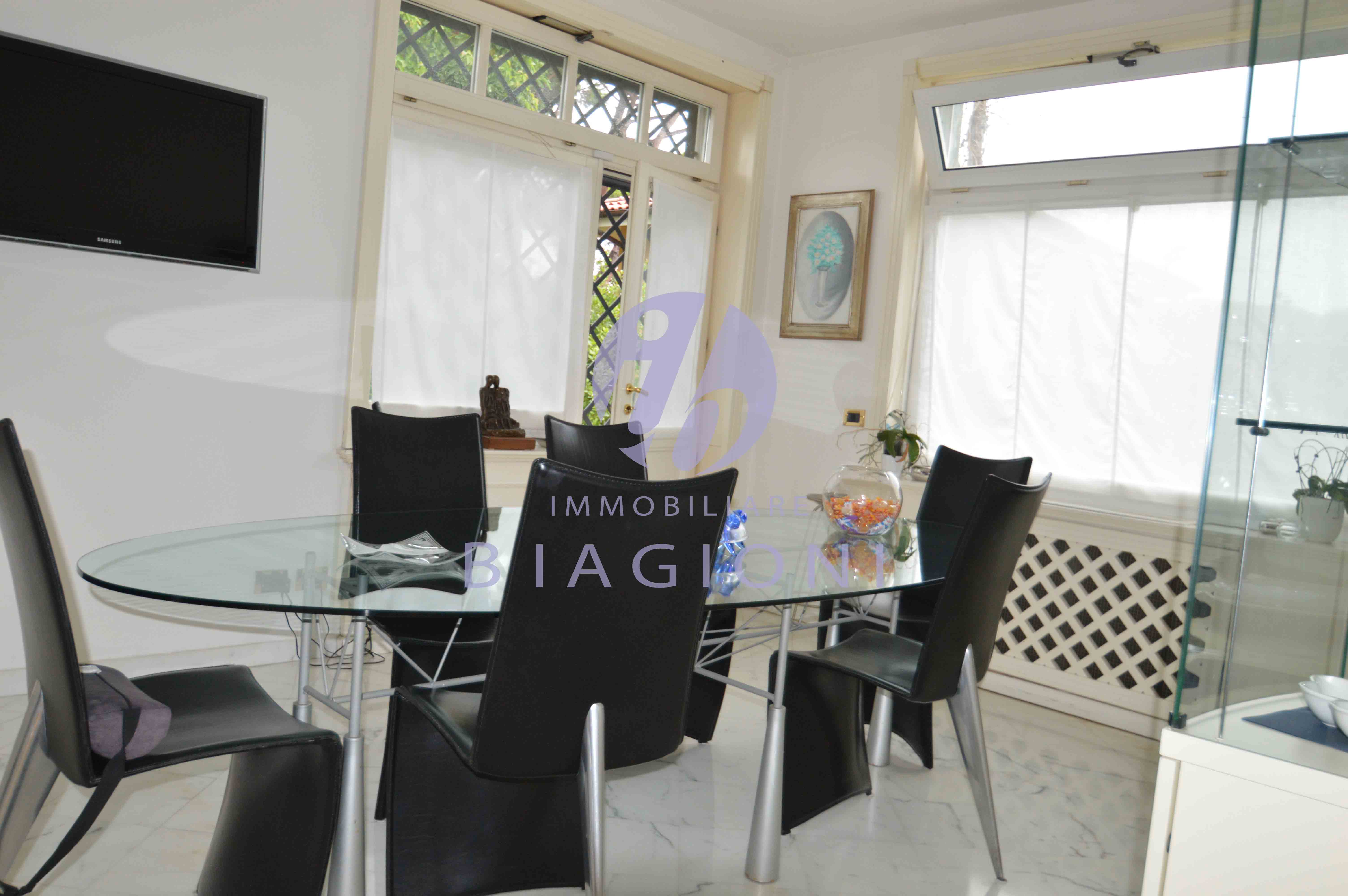 Villa in vendita, Camaiore lido di