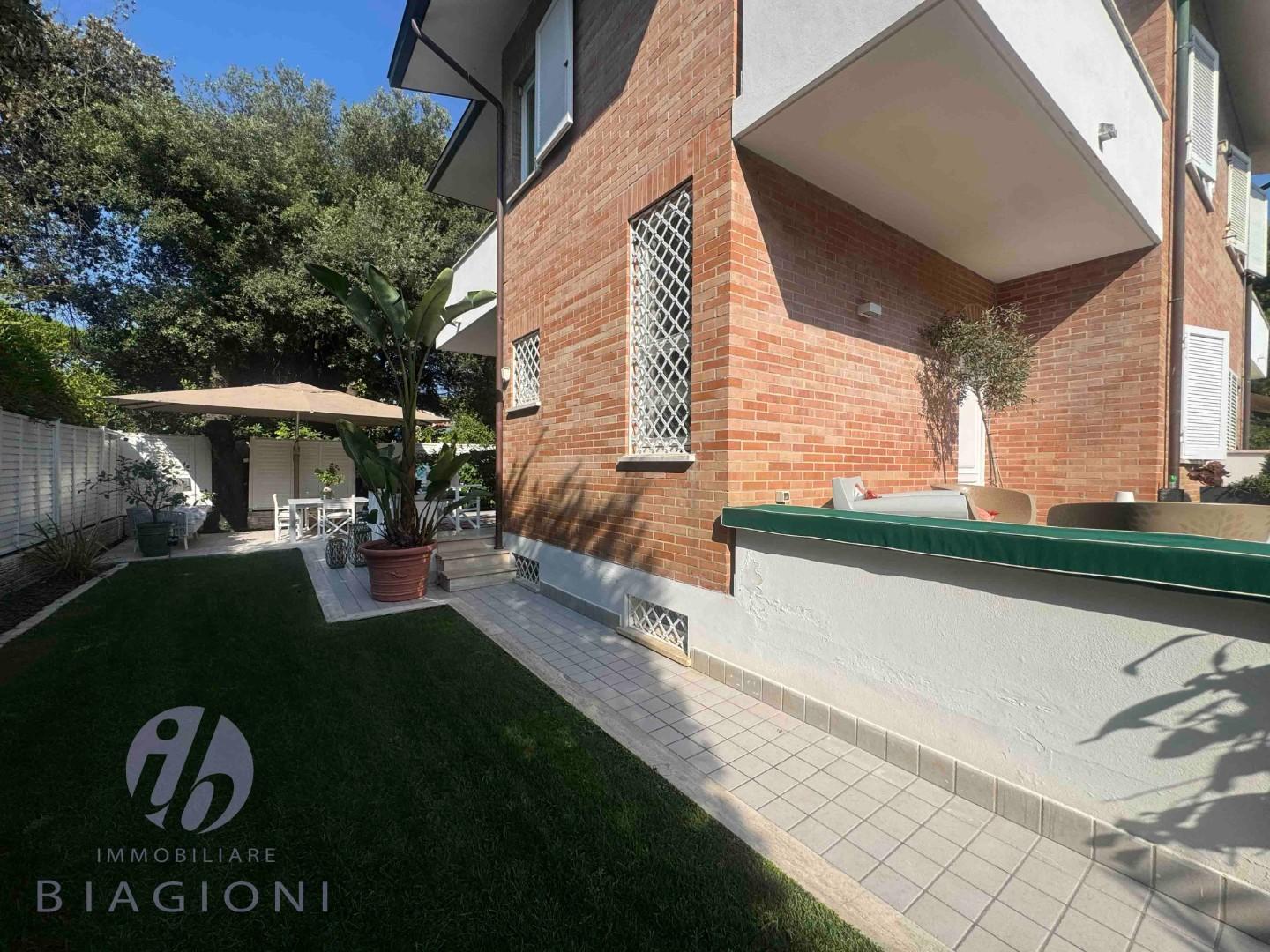 Villa Bifamiliare in vendita, Pietrasanta tonfano