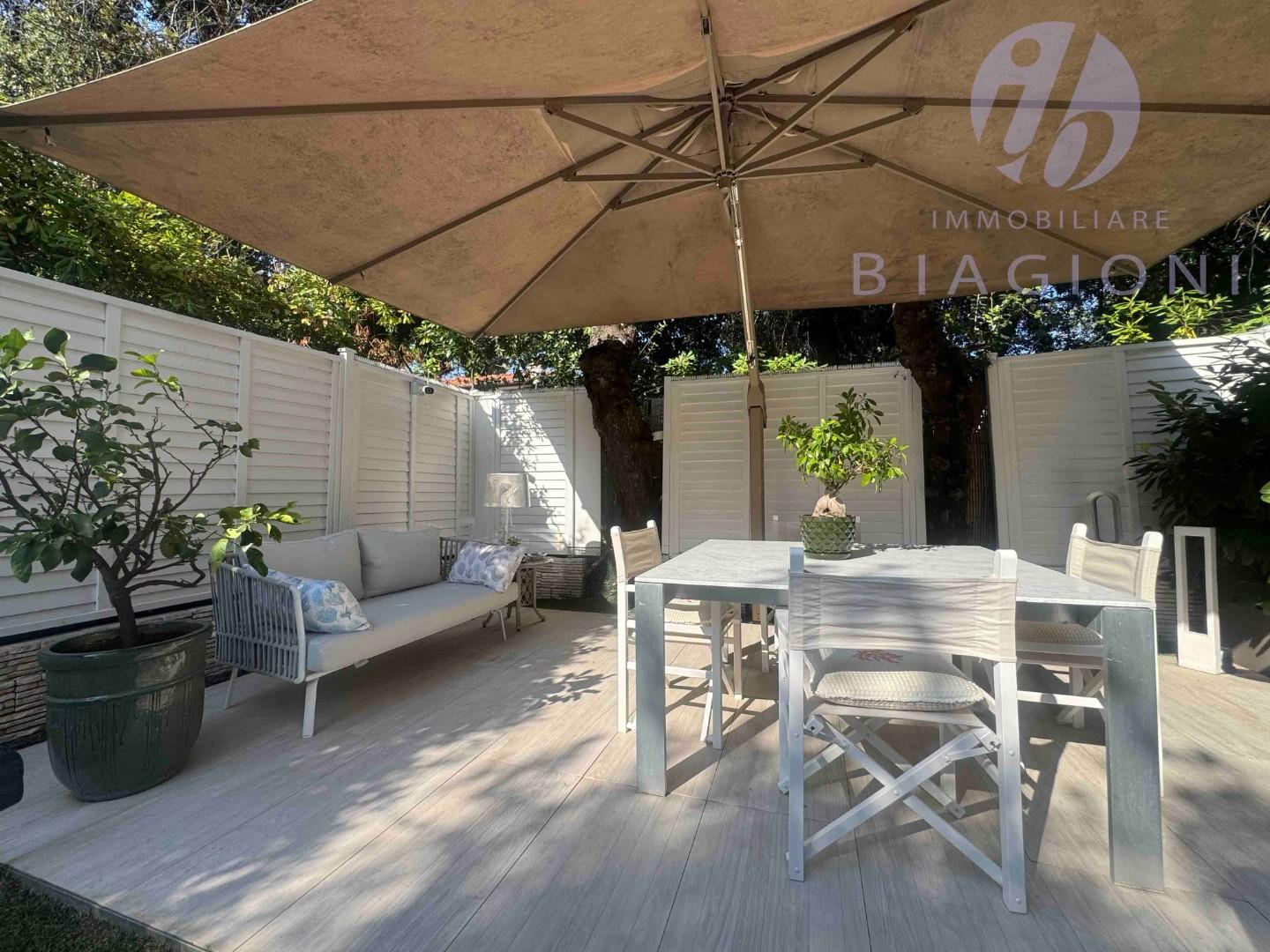 Villa Bifamiliare in vendita, Pietrasanta tonfano