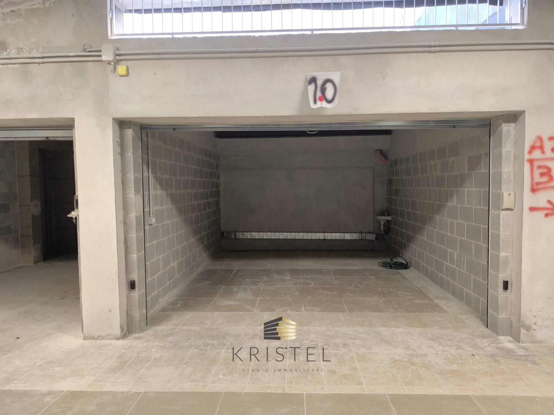 Box o garage in vendita a Pescara, Porta Nuova