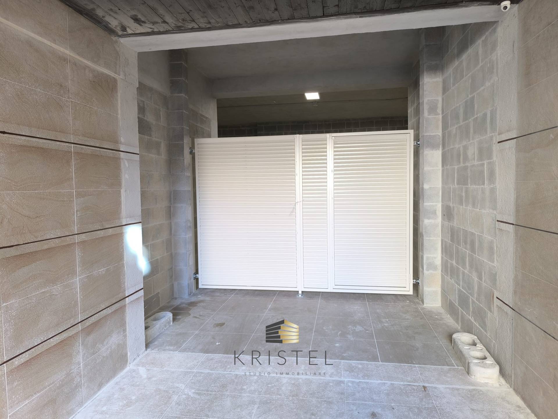 Box o garage in vendita a Pescara, Porta Nuova