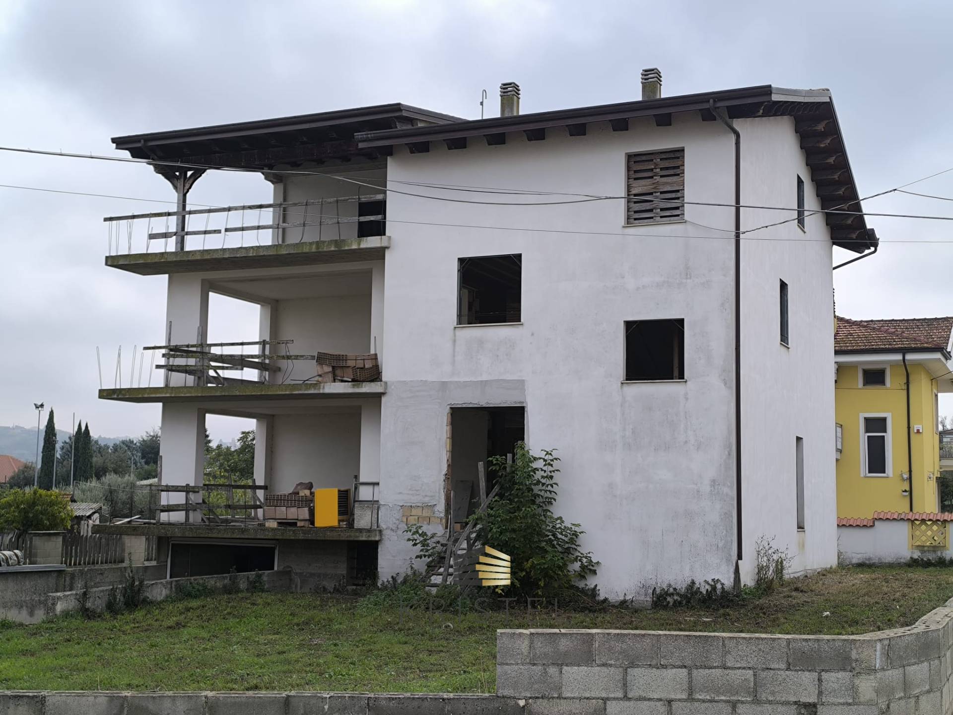 Casa singola in vendita a Collecorvino, Congiunti