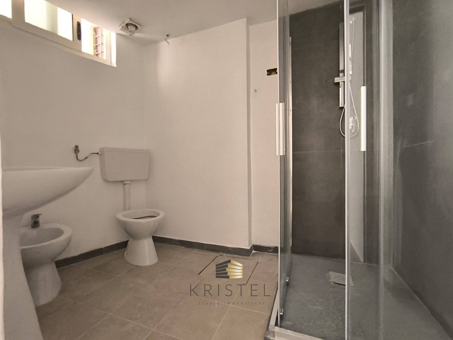 Ufficio in affitto a Pescara, Centro