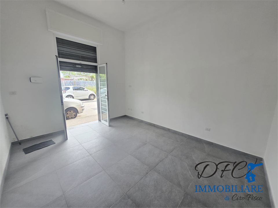 Ufficio in affitto a Casoria