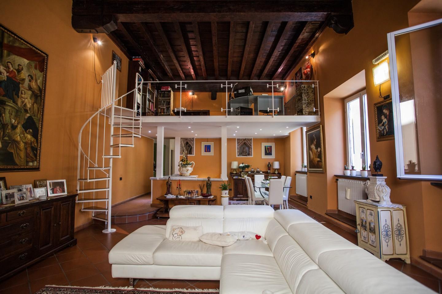 Appartamento in vendita, Lucca centro storico