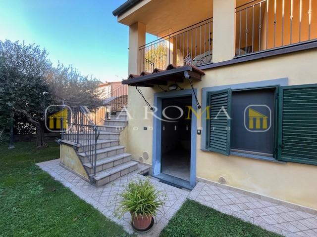 Casa indipendente con giardino a Lucca