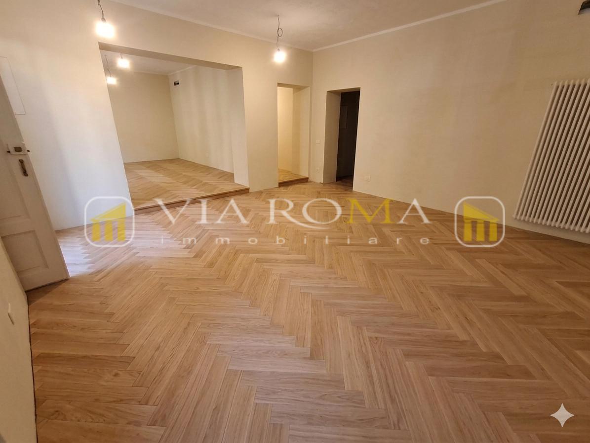Appartamento ristrutturato, Lucca centro storico