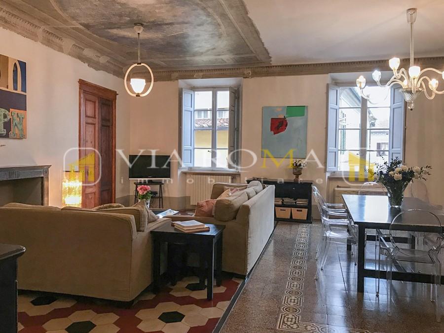 Appartamento in vendita, Lucca centro storico