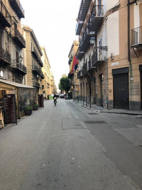 Locale commerciale in affitto a Palermo, Centro storico