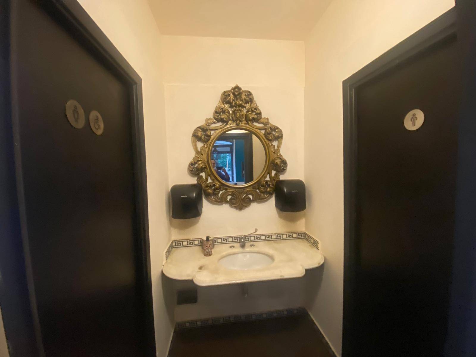 Attivit commerciale in affitto a Palermo, Centro storico