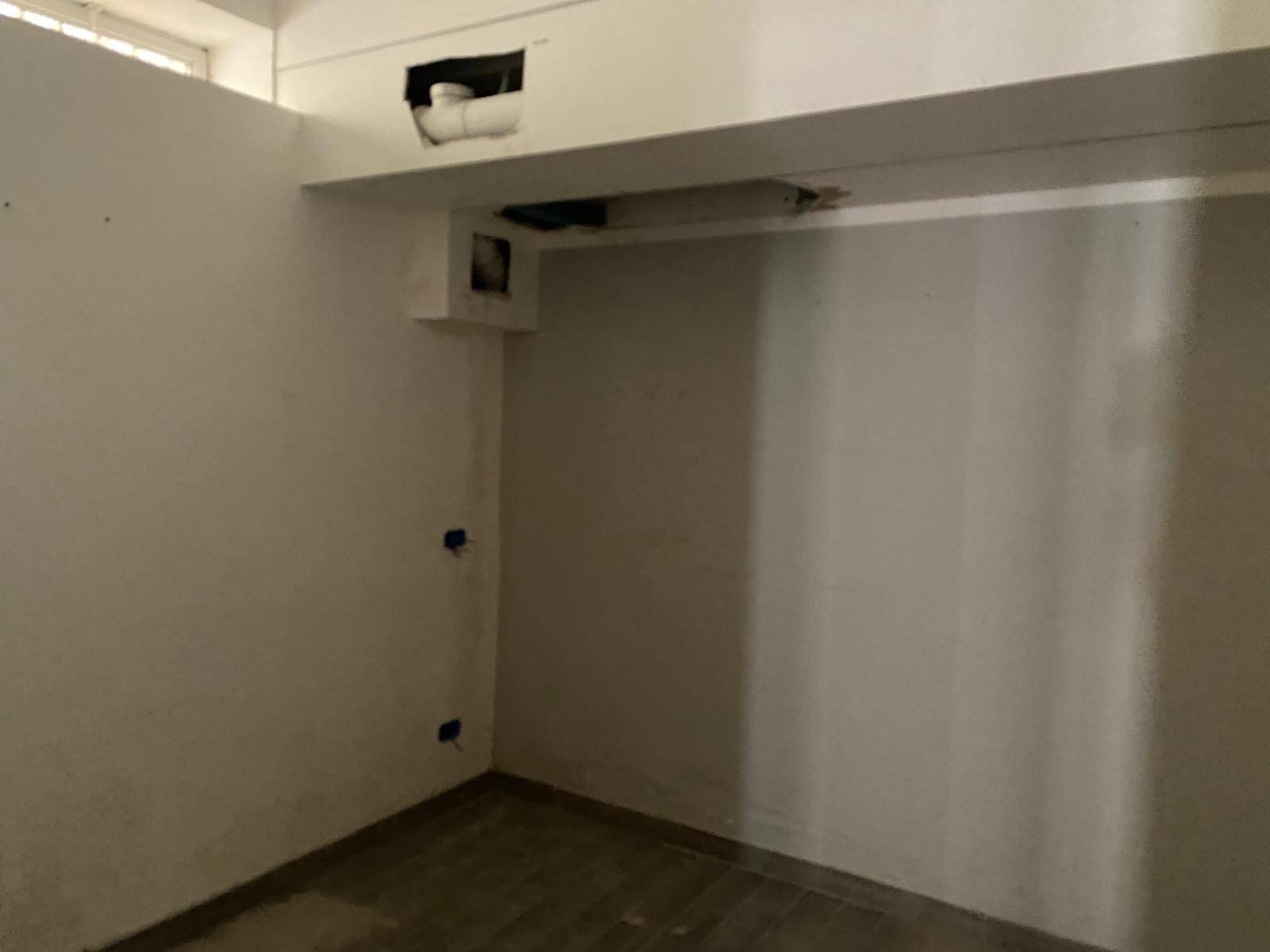 Magazzino in vendita a Palermo, Cruillas - CEP - Michelangelo Alta