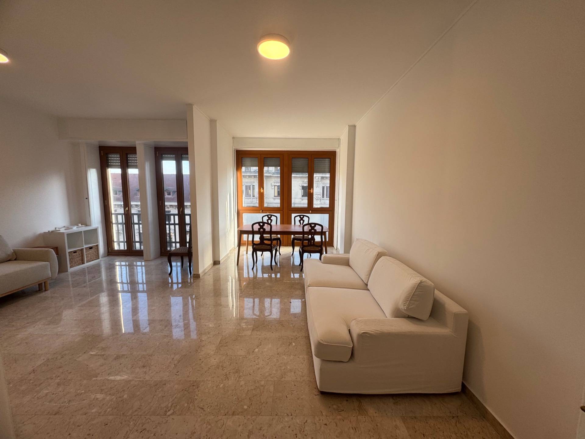 Appartamento in affitto a Milano, Palestro - Porta Venezia - Corso Buenos Aires