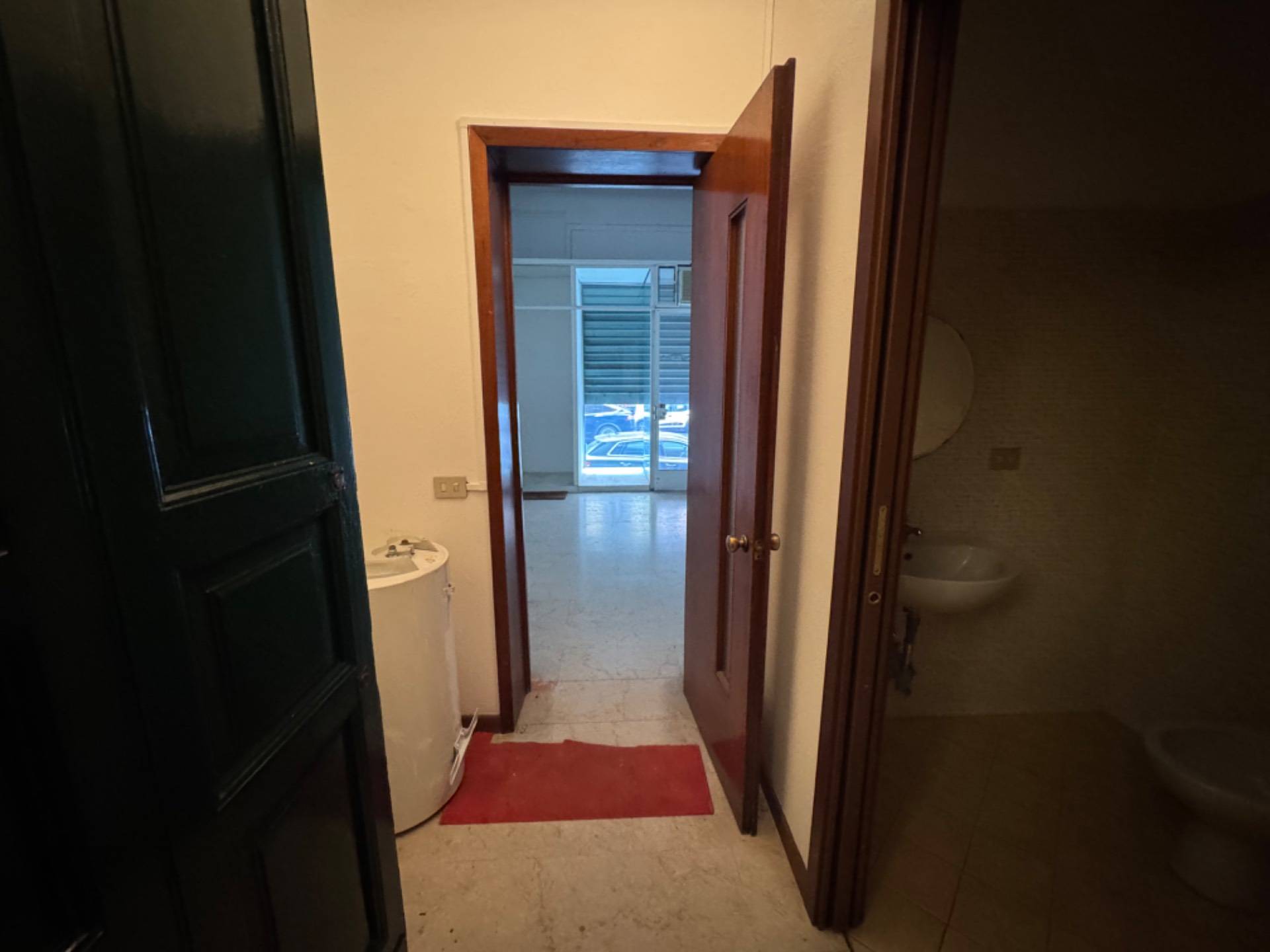 Negozio in affitto a Milano, Cadorna - Castello Sforzesco - Arena