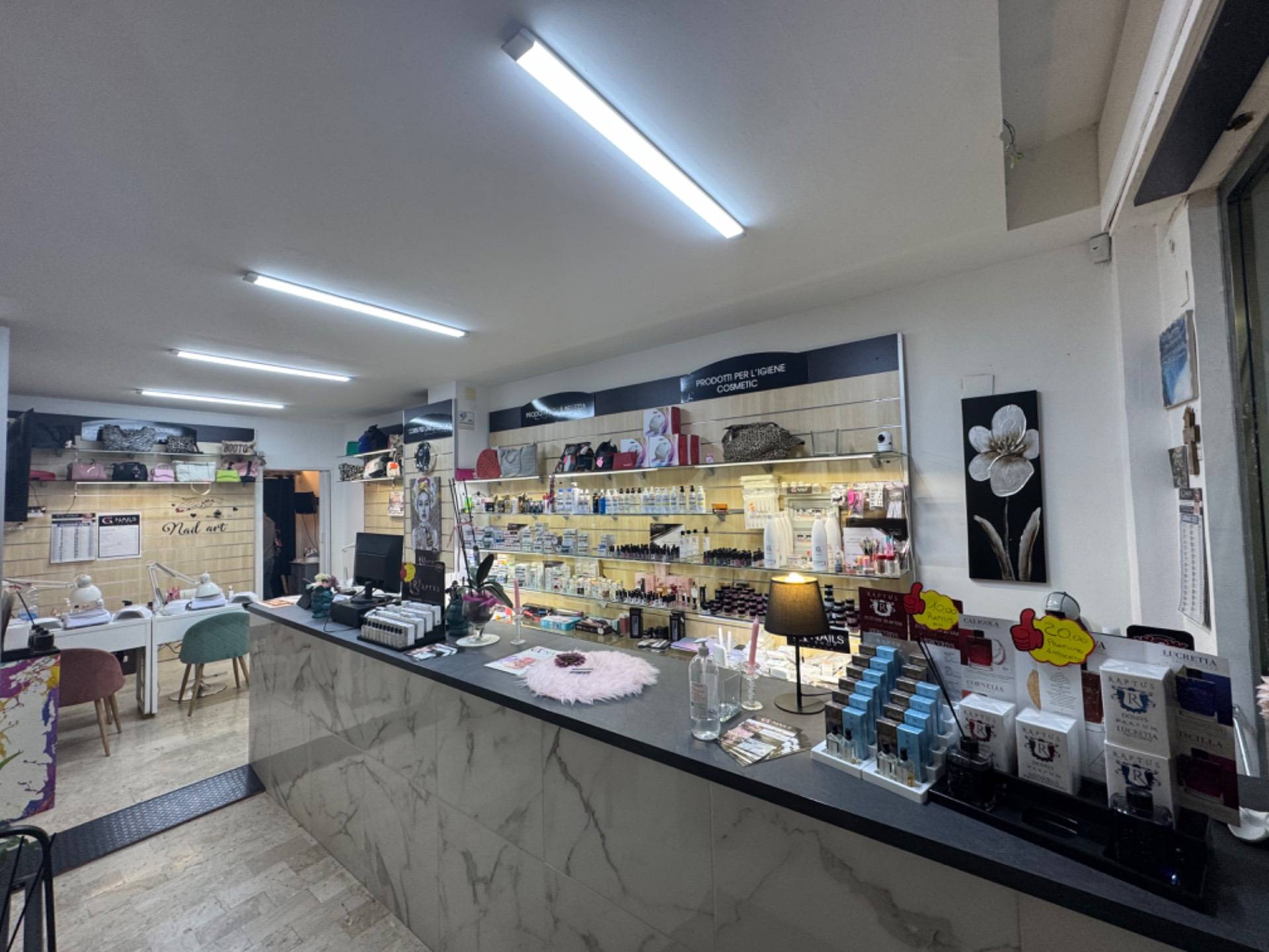 Negozio in affitto a Palermo, Uditore