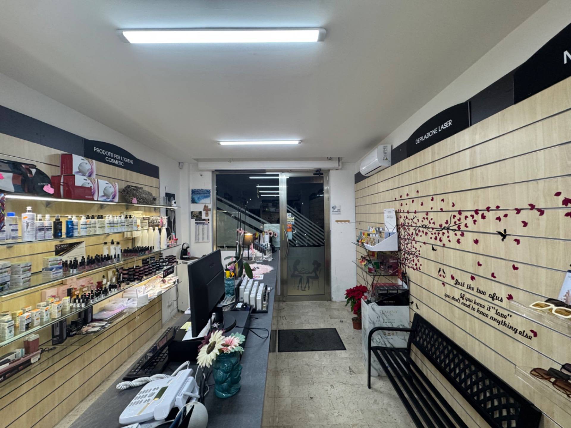 Negozio in affitto a Palermo, Uditore