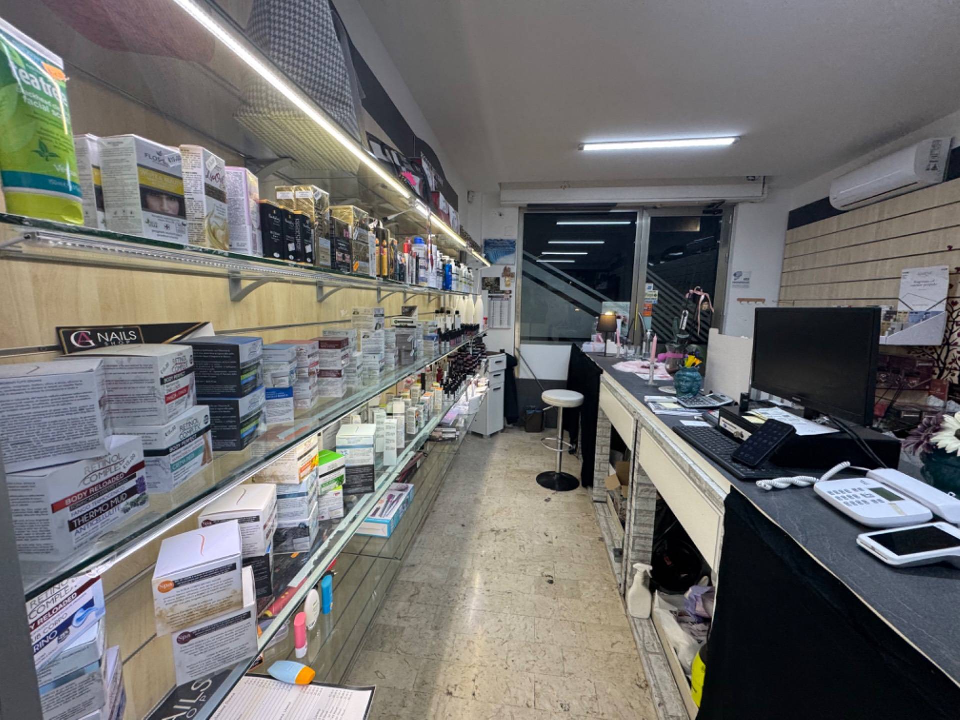 Negozio in affitto a Palermo, Uditore