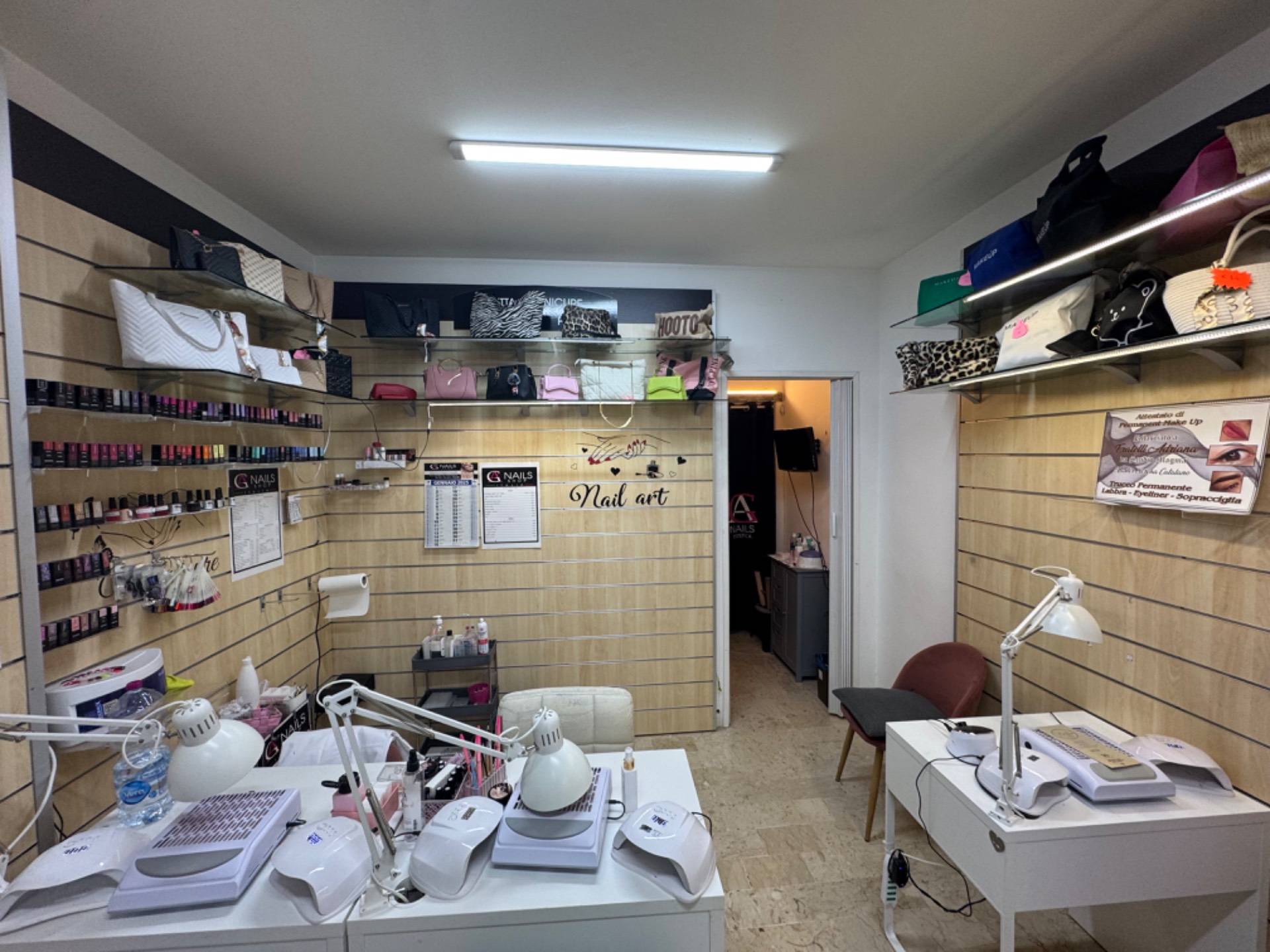 Negozio in affitto a Palermo, Uditore