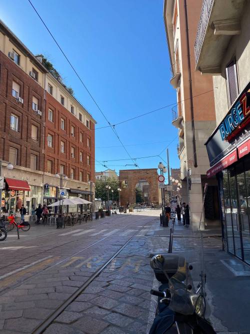 Negozio in affitto a Milano, Carrobbio - Corso Genova - Solari - Tortona