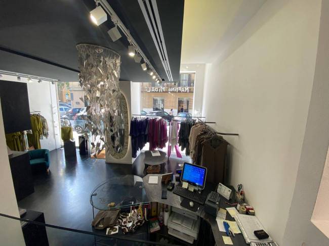 Negozio in vendita a Palermo, Libert - Villabianca - De Gasperi - Croce Rossa - Sciuti - Politeama