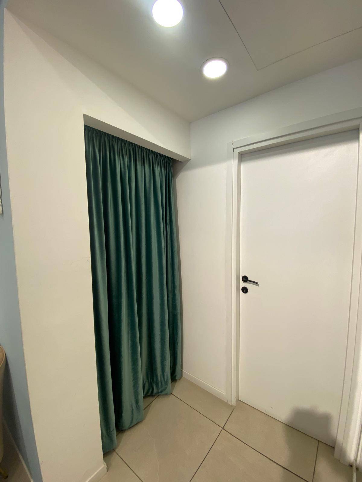 Negozio in affitto a Palermo, Libert - Villabianca - De Gasperi - Croce Rossa - Sciuti - Politeama