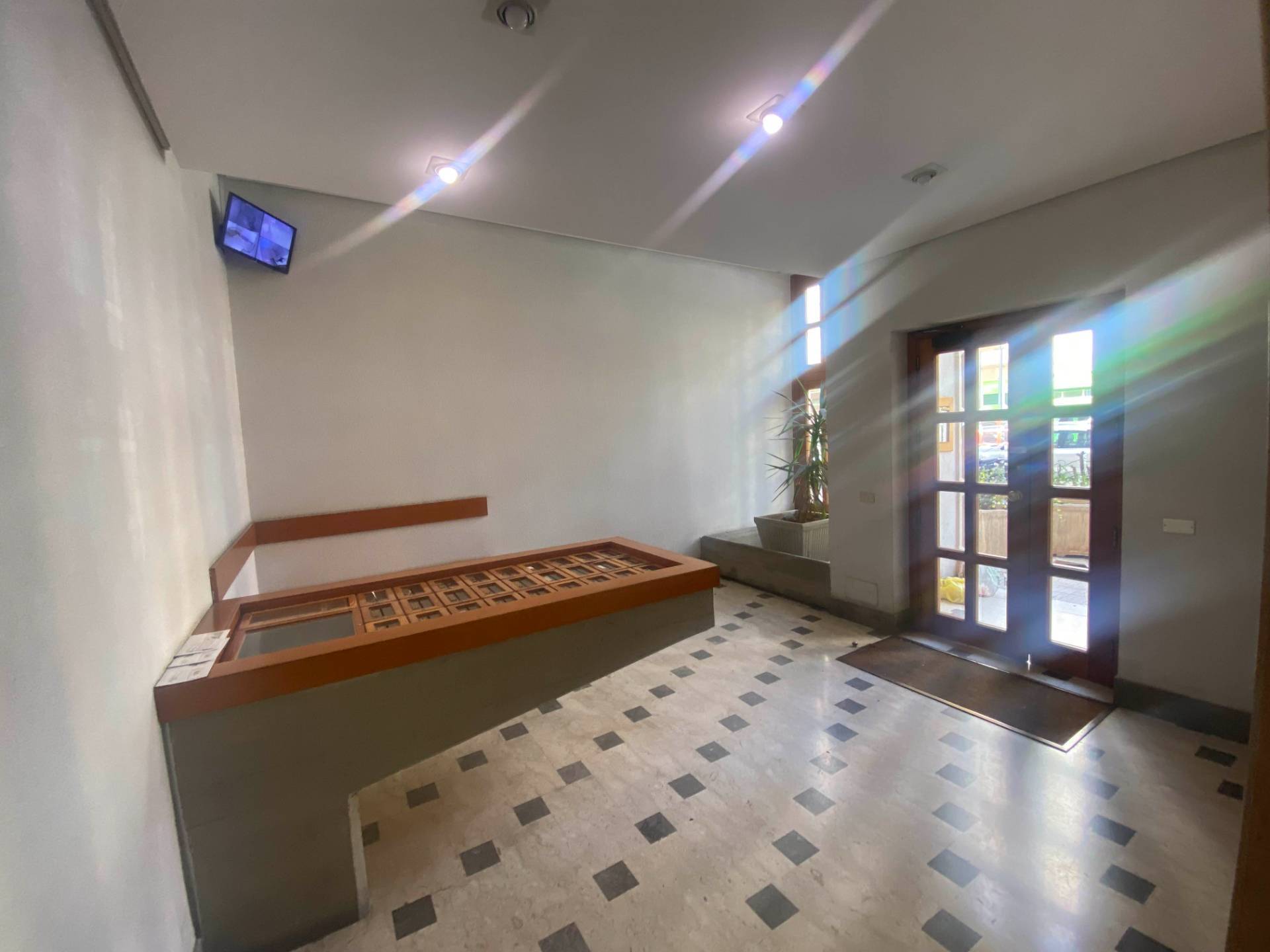 Ufficio in vendita a Palermo, Corso Tukory