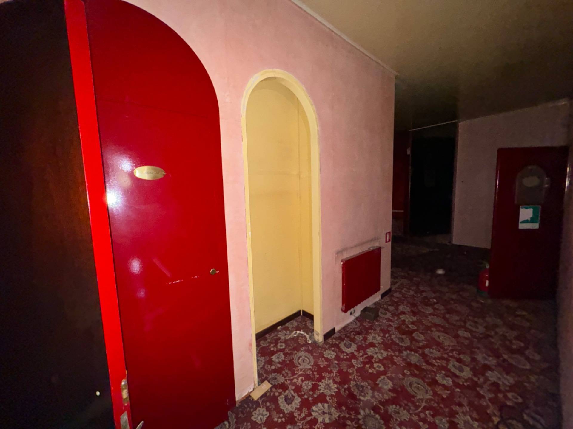 Locale commerciale in affitto a Milano, Duomo - San Babila - Missori - Corso Italia