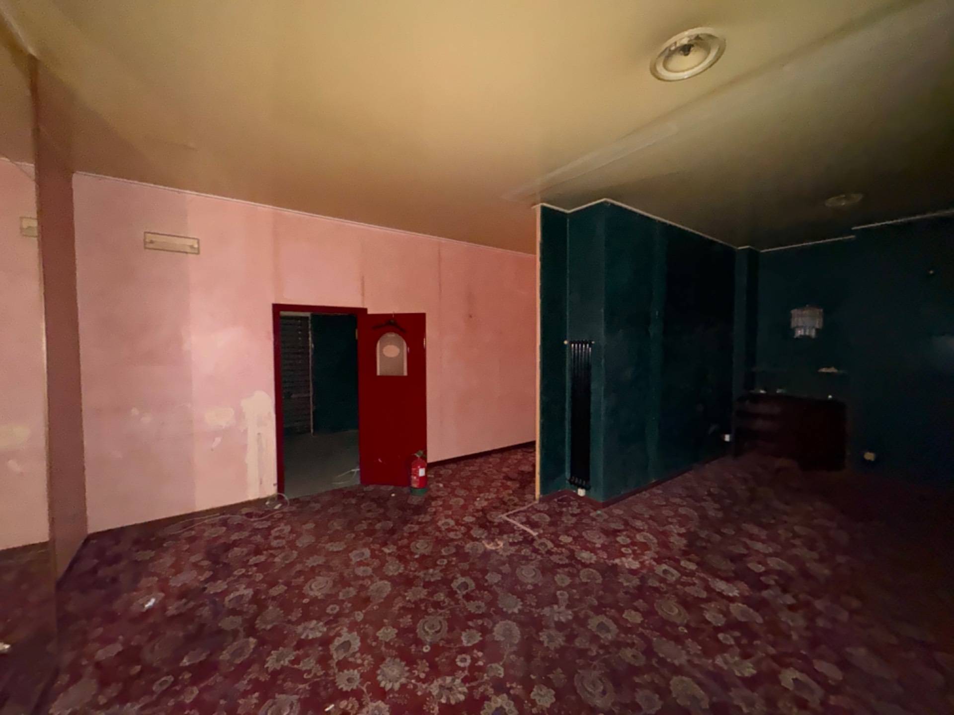 Locale commerciale in affitto a Milano, Duomo - San Babila - Missori - Corso Italia