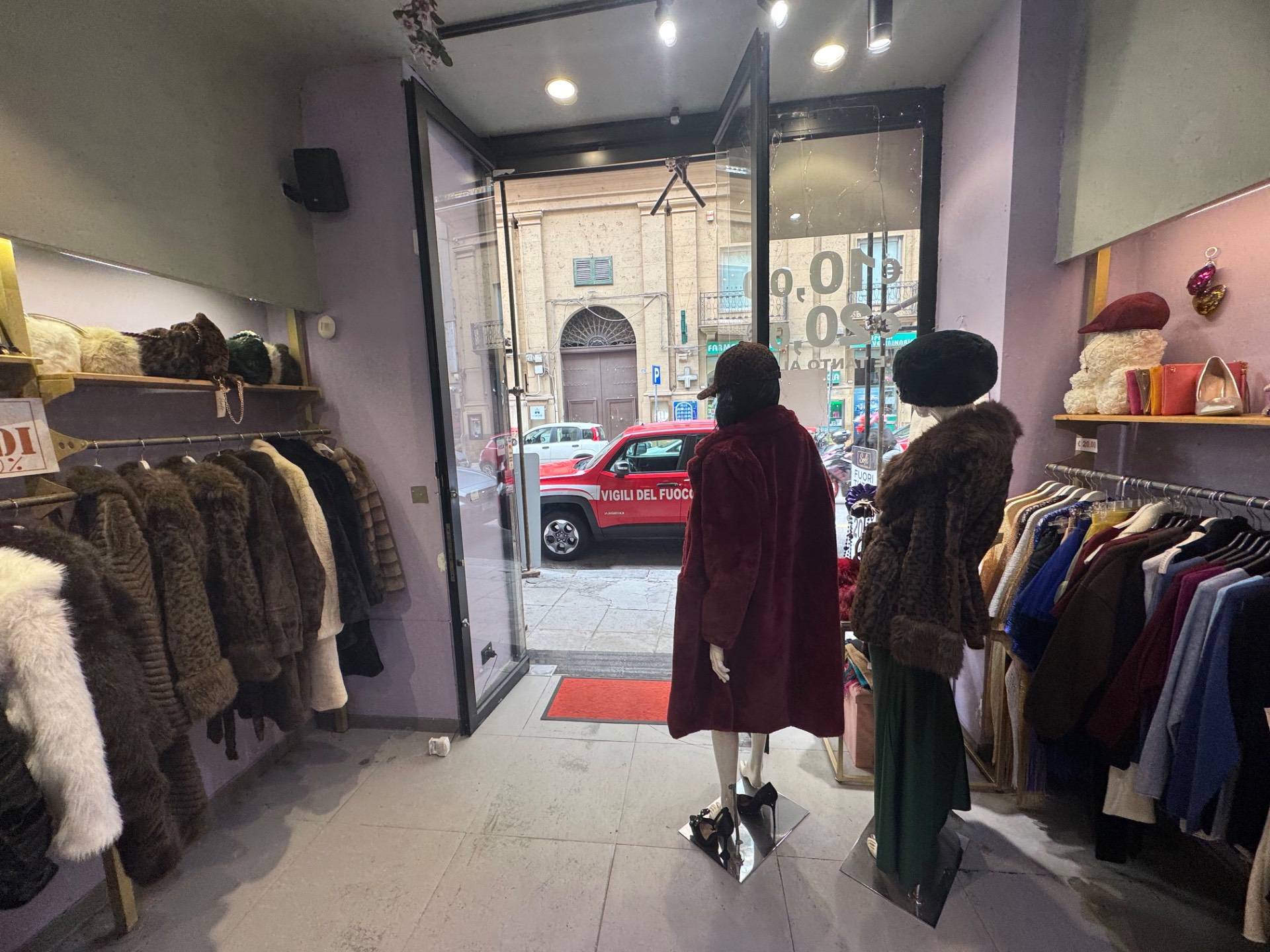 Negozio in affitto a Palermo, Politeama - Ruggiero Settimo - Massimo