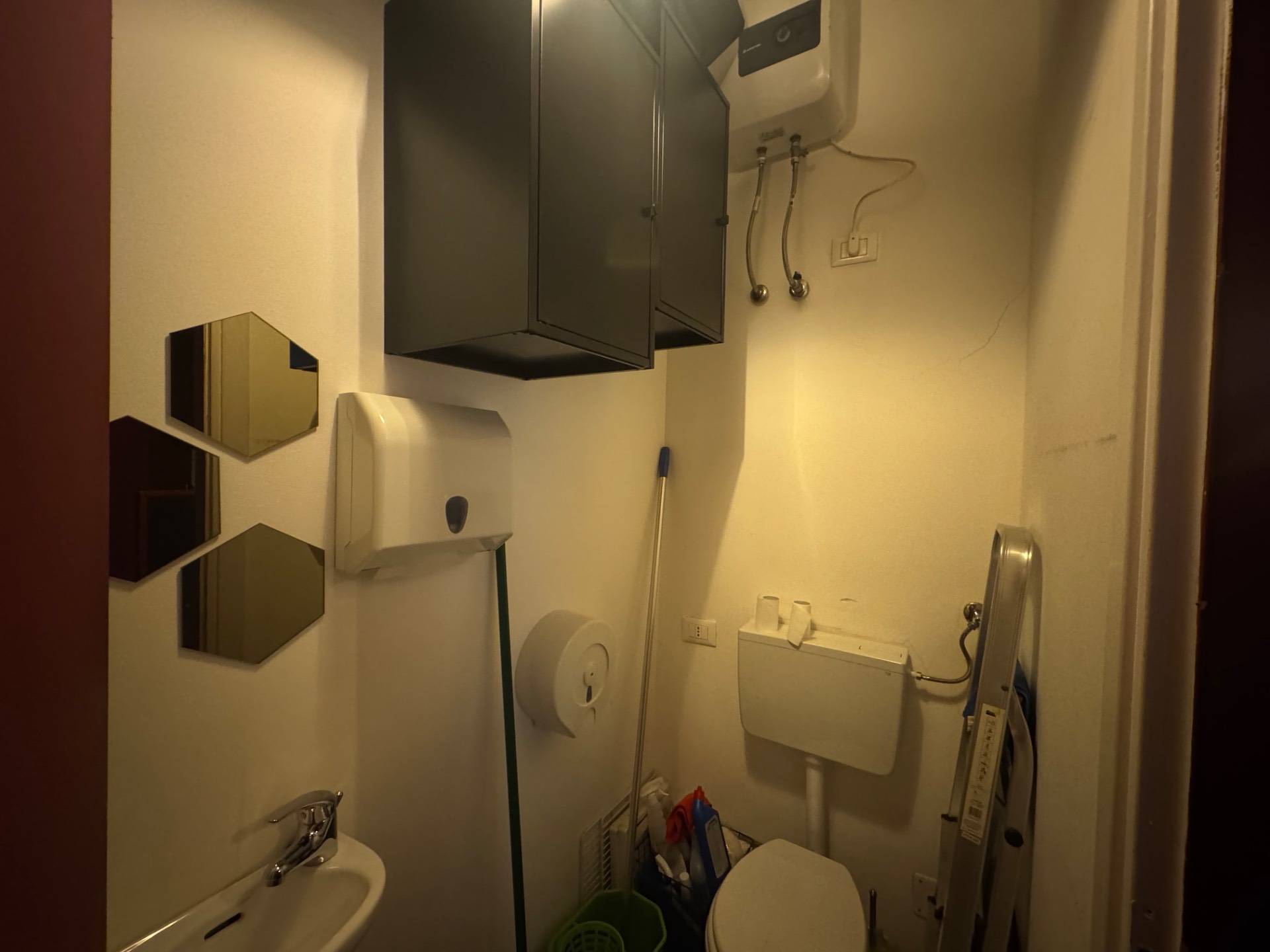 Negozio in affitto a Milano, Isola