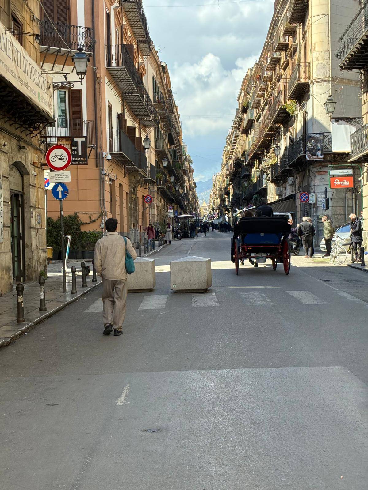 Attivit commerciale in affitto a Palermo, Centro storico