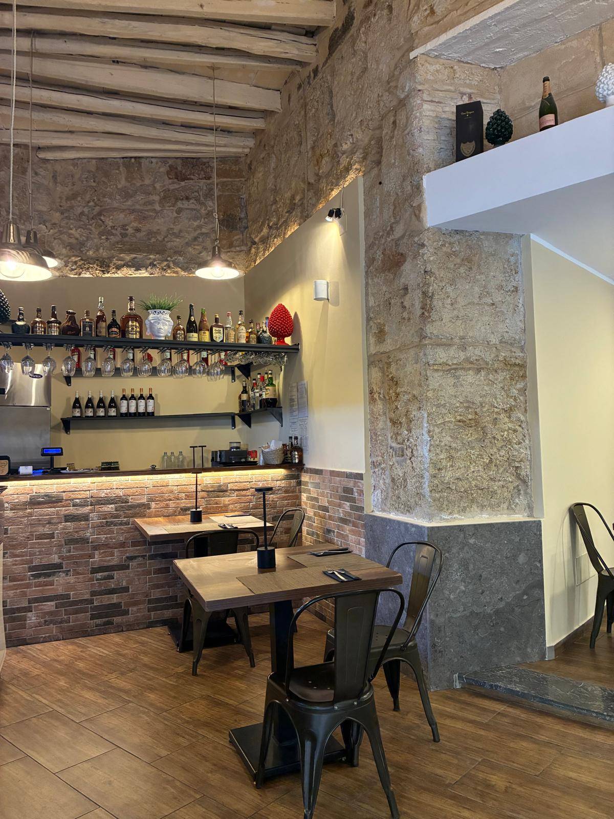 Attivit commerciale in affitto a Palermo, Centro storico