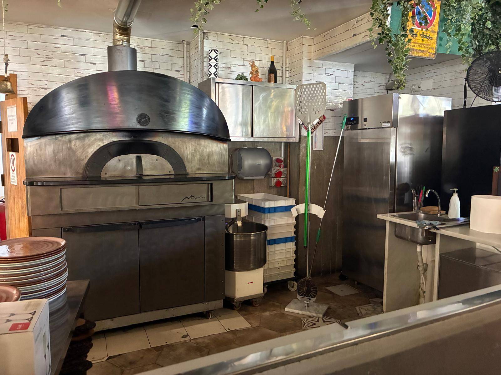 Negozio in affitto a Palermo, Politeama - Ruggiero Settimo - Massimo