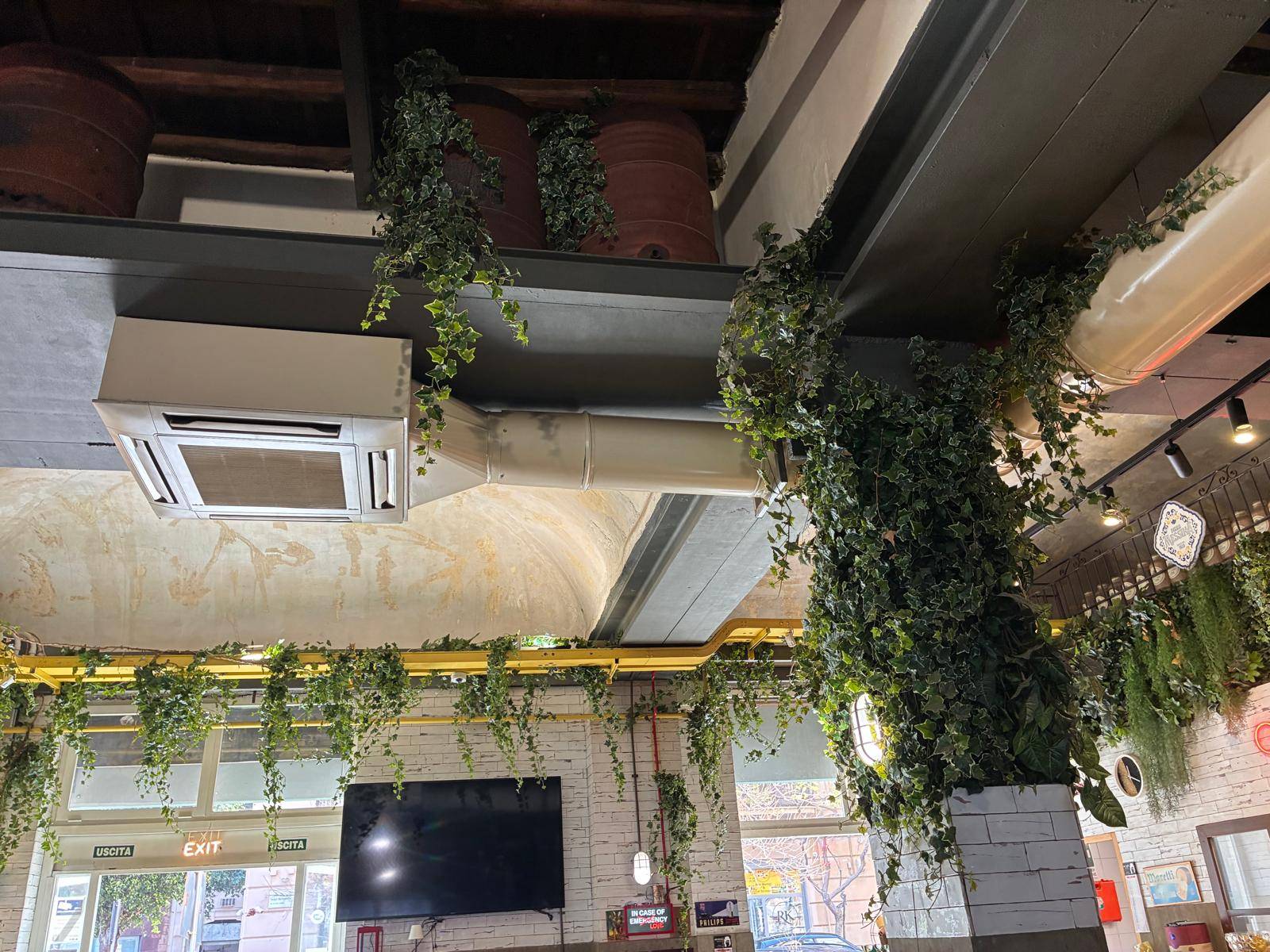 Negozio in affitto a Palermo, Politeama - Ruggiero Settimo - Massimo