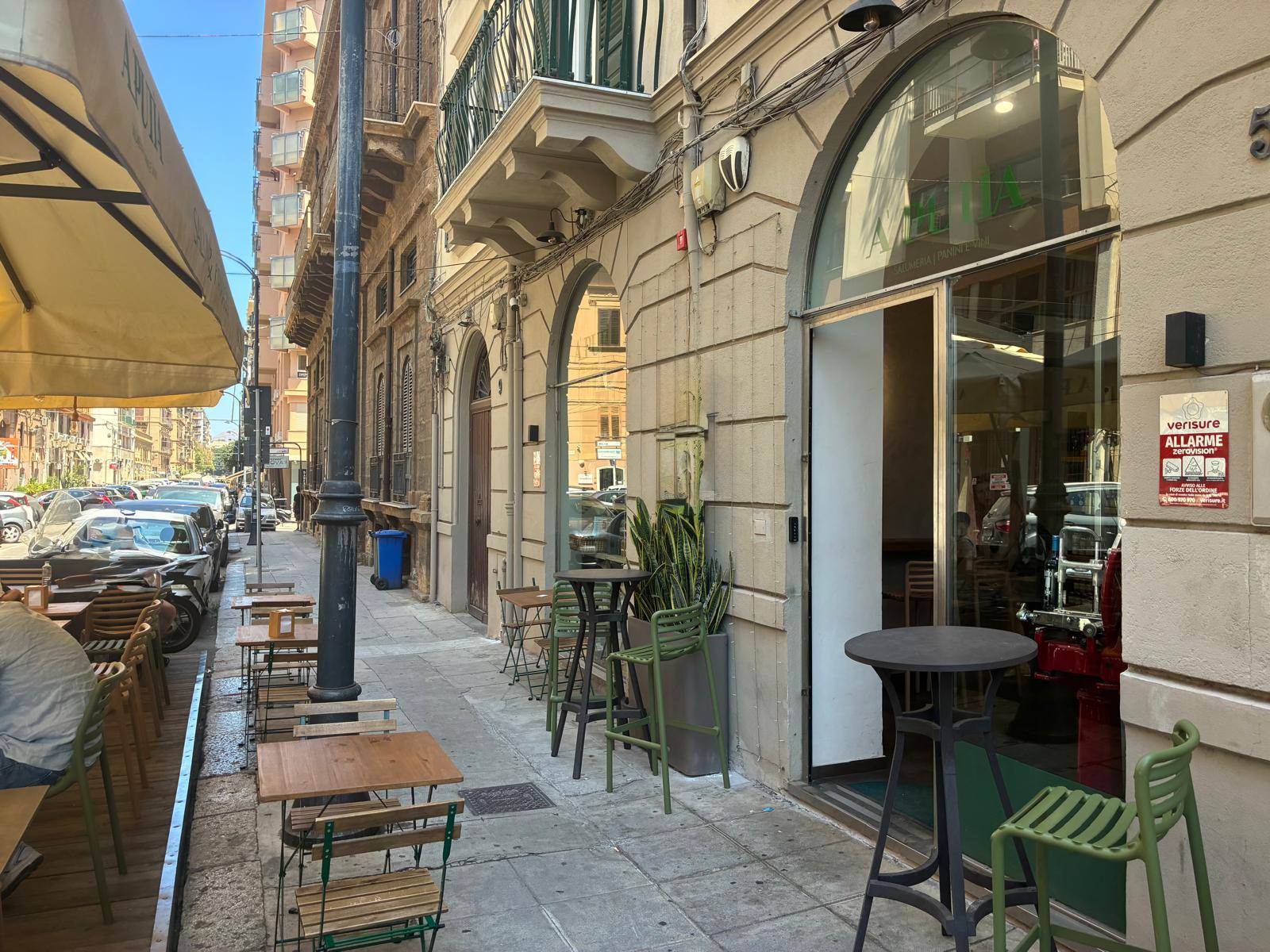 Attivit commerciale in affitto a Palermo, Libert - Villabianca - De Gasperi - Croce Rossa - Sciuti -