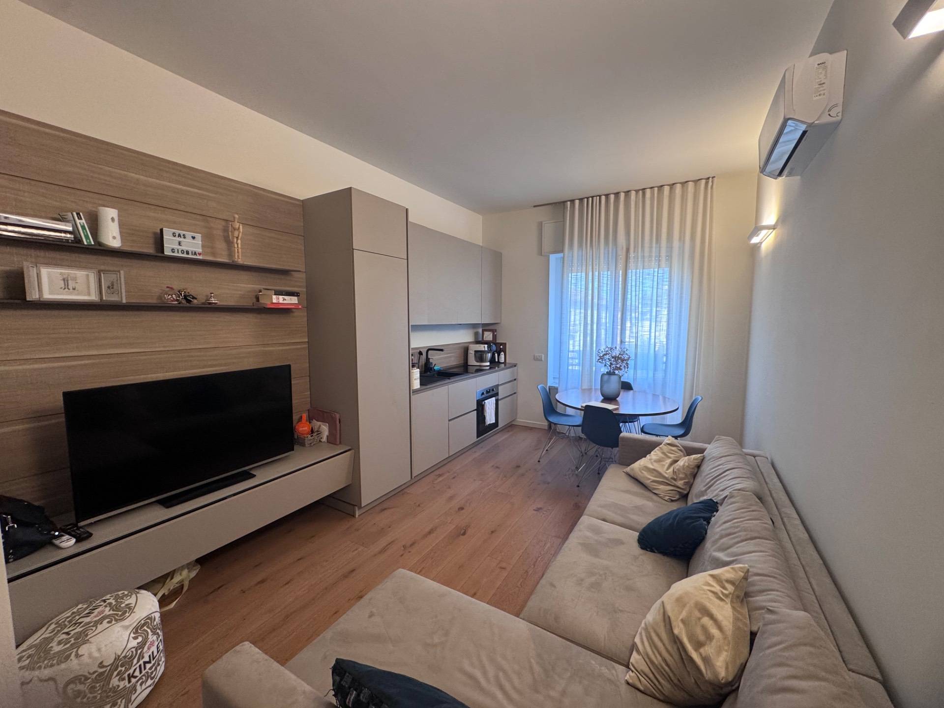 Appartamento in affitto a Milano, Porta Nuova - Repubblica - Turati