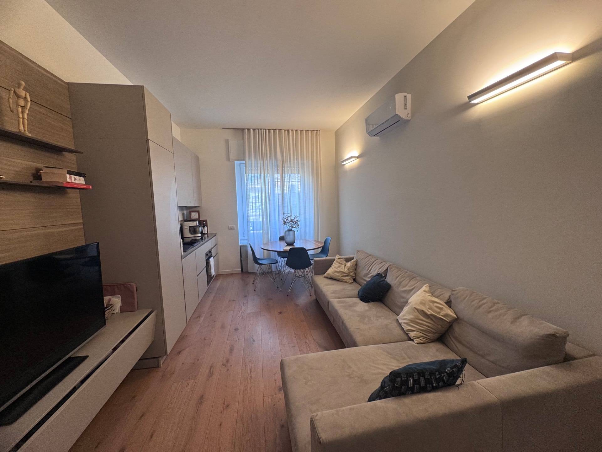Appartamento in affitto a Milano, Porta Nuova - Repubblica - Turati