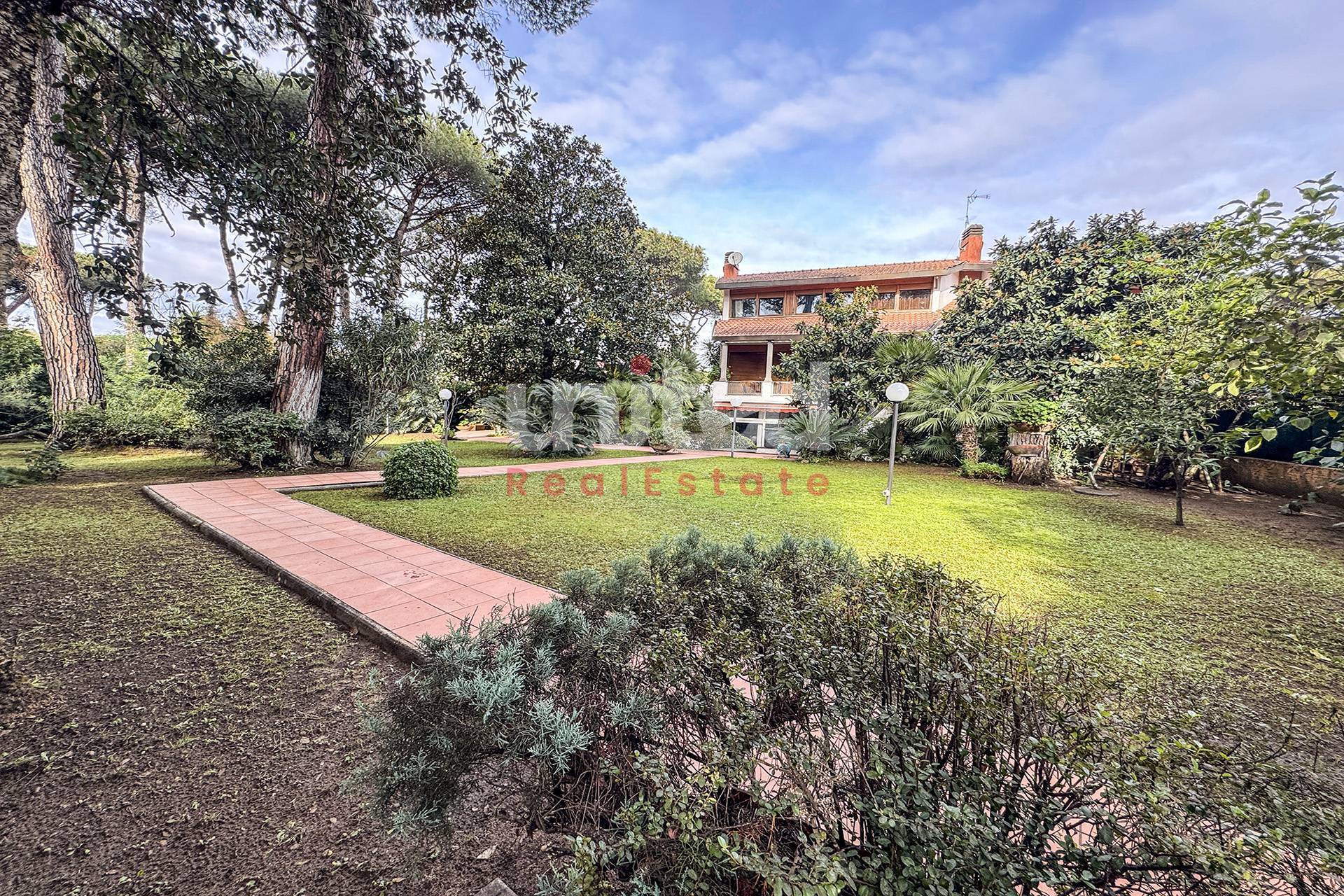 Villa in vendita a Roma, Casalpalocco