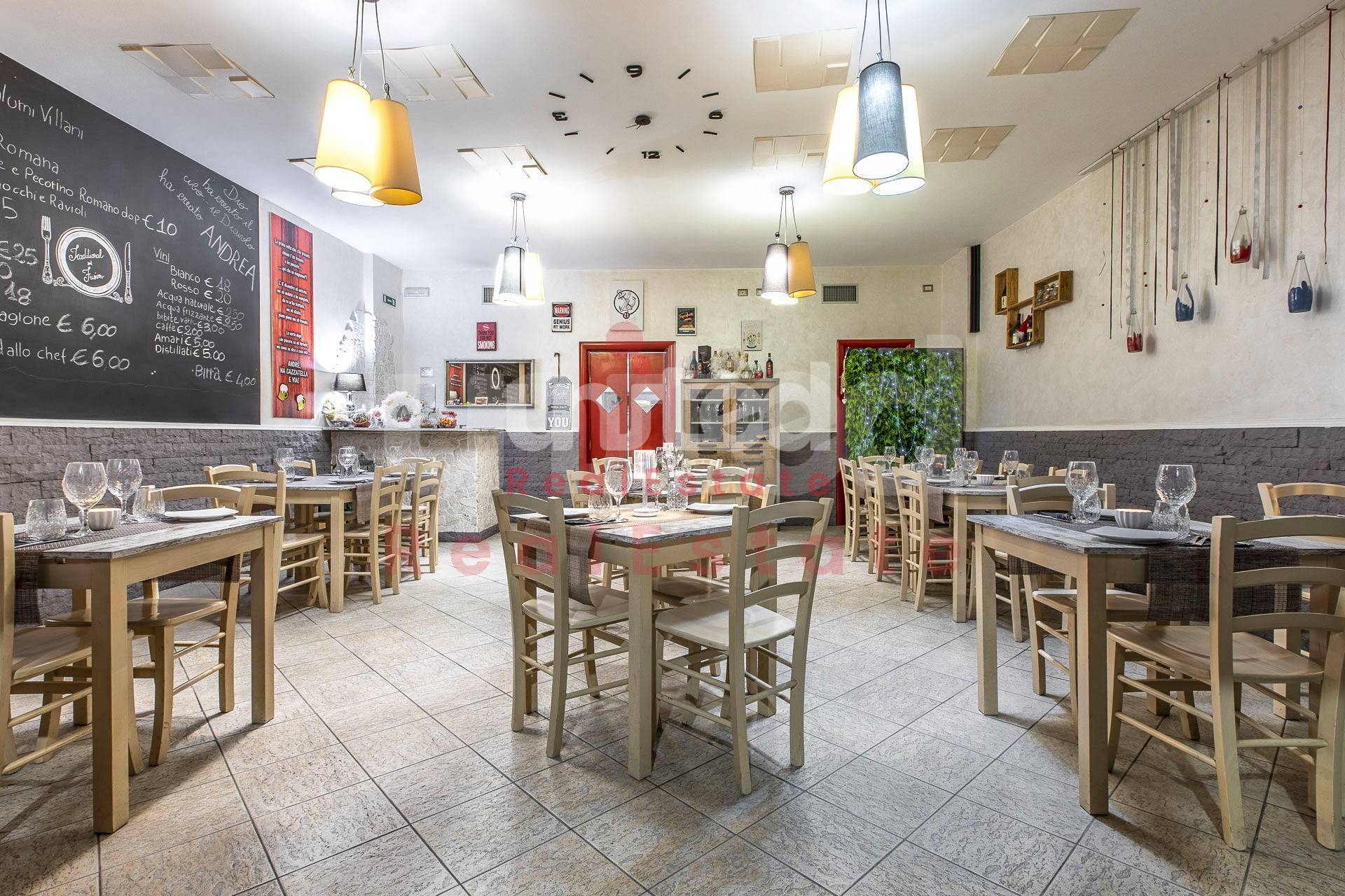 Attivit commerciale in vendita a Roma, Infernetto