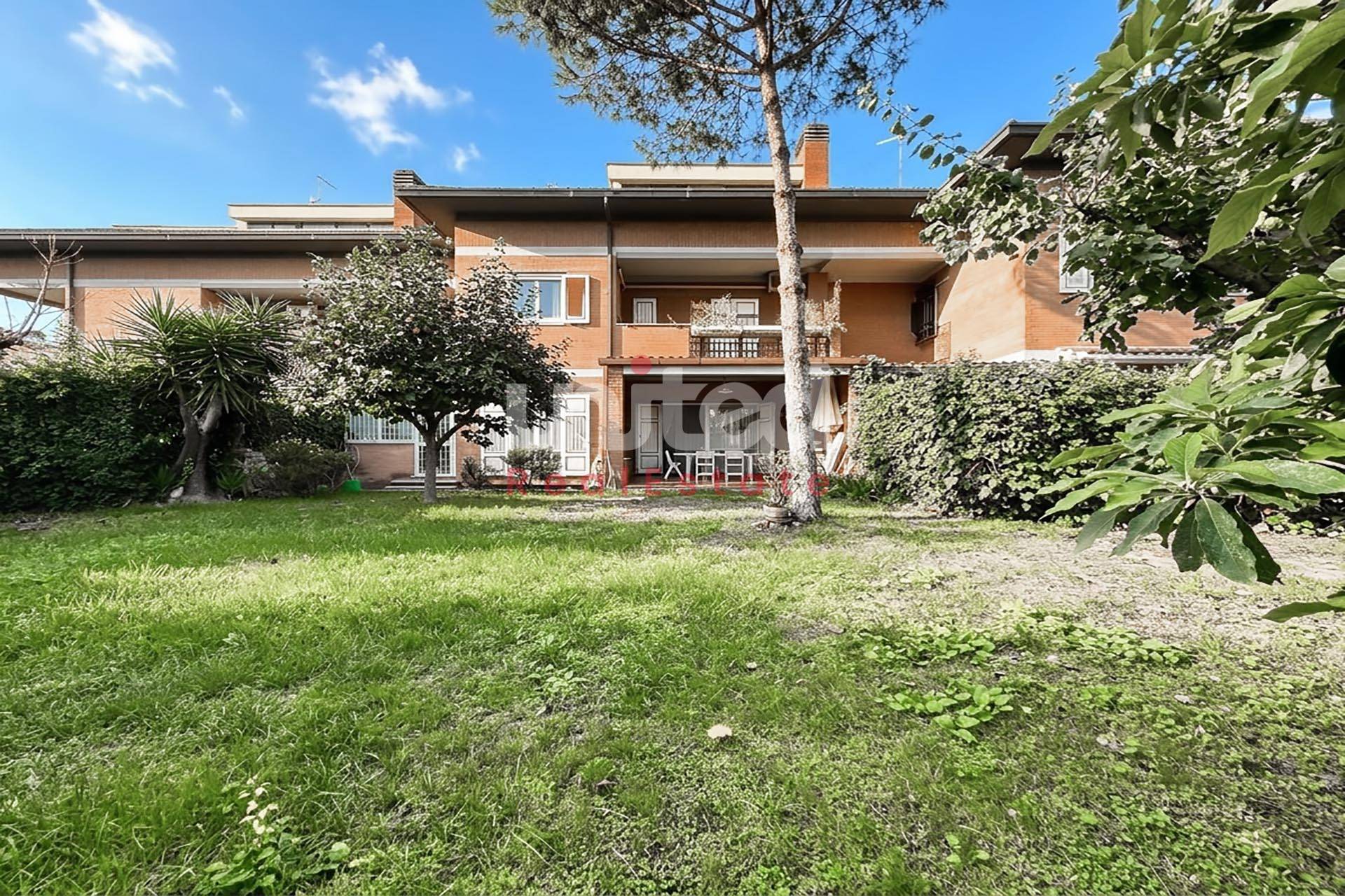 Villa in vendita a Roma, Casalpalocco