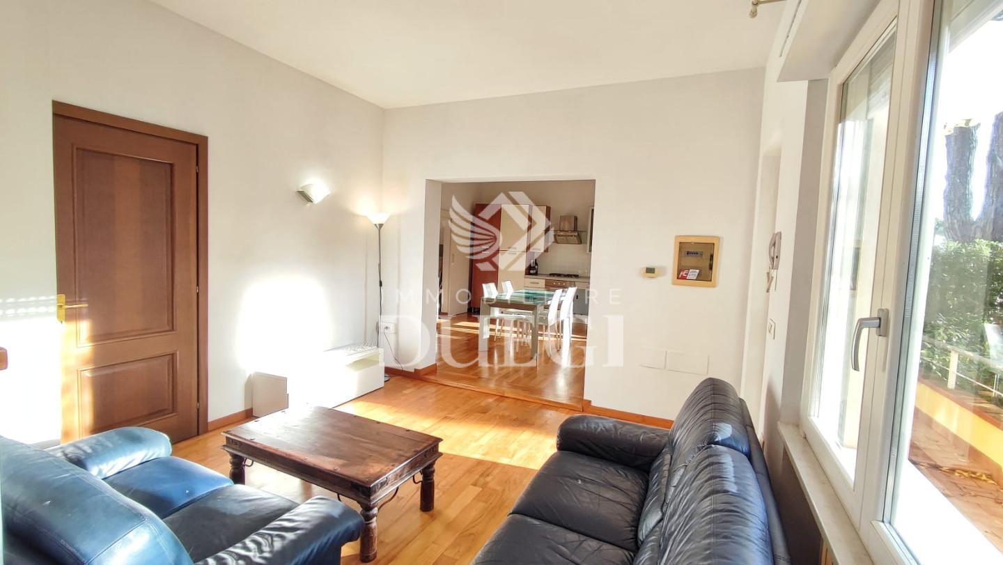 Villa Trifamiliari con giardino, Camaiore lido di