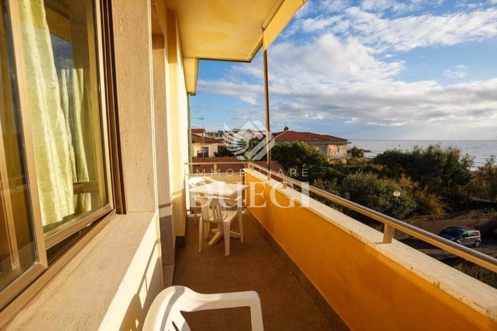 Stabile/Palazzo vista mare, Cecina marina