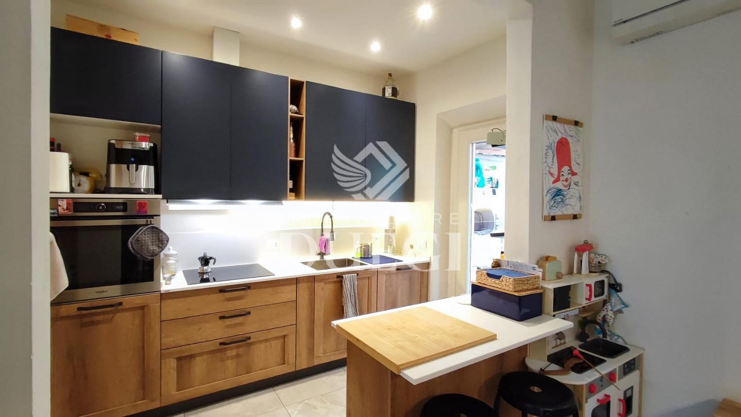 Casa indipendente ristrutturata, Viareggio centro pineta