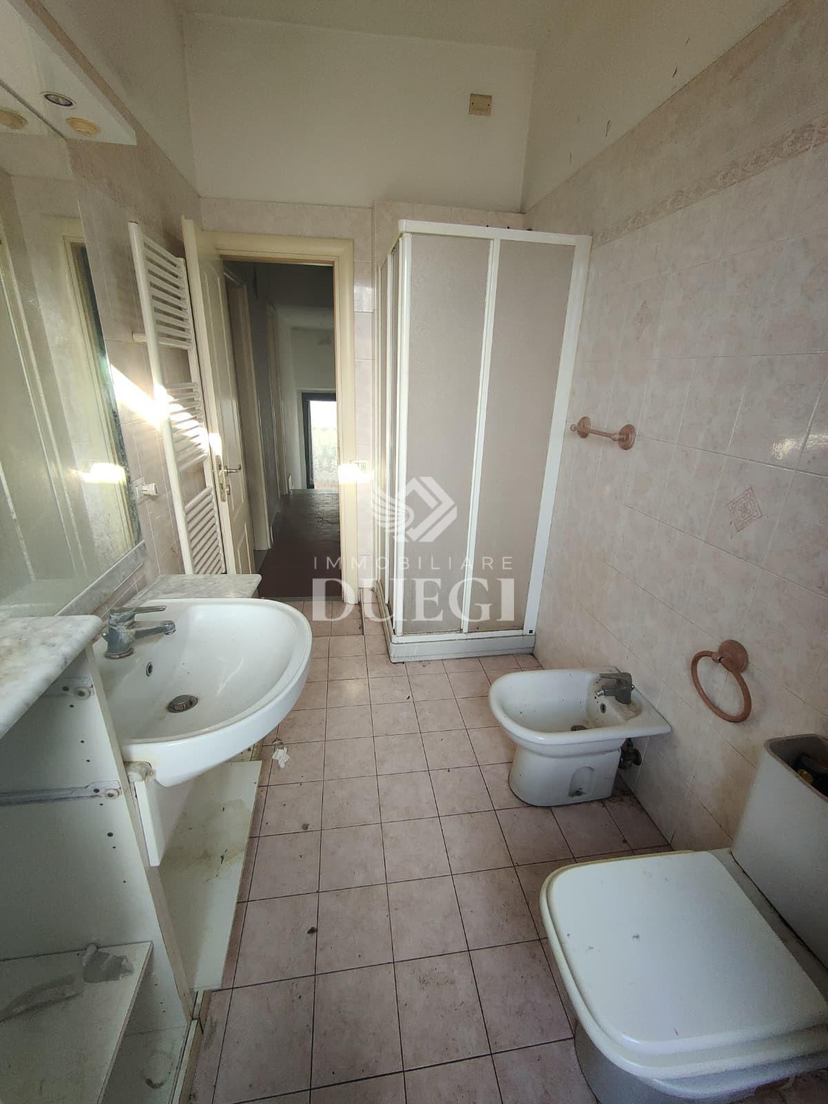 Casa indipendente da ristrutturare, Viareggio centro mercato