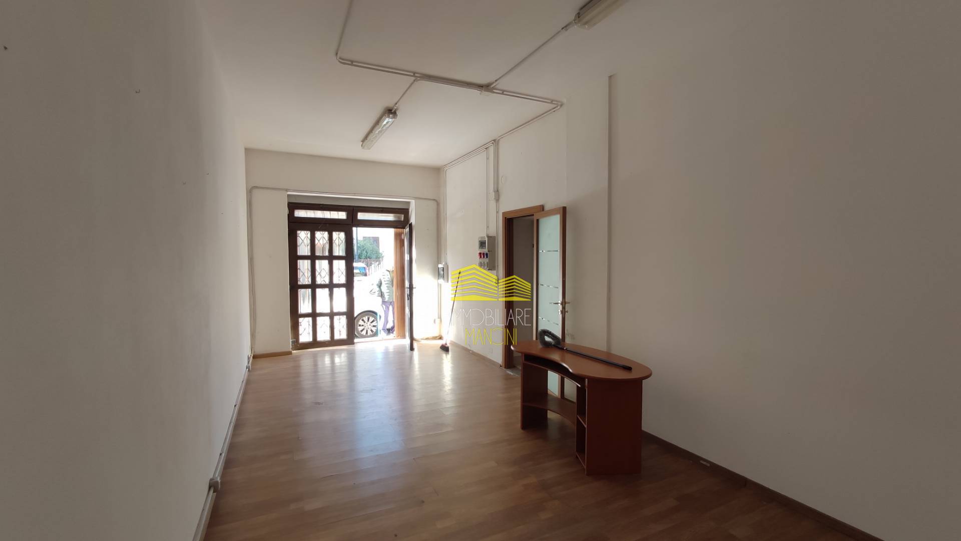 Magazzino commerciale in affitto a Trezzo sull'Adda