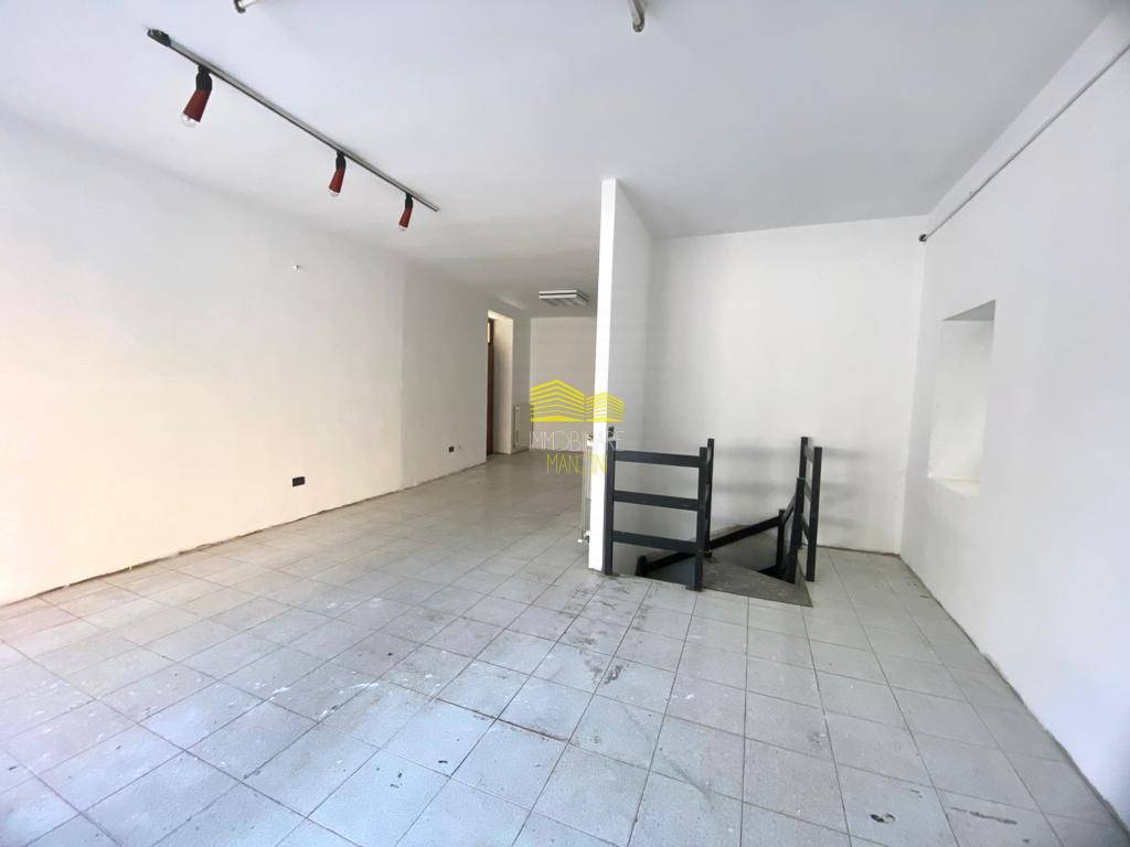 Negozio in vendita a Trezzo sull'Adda