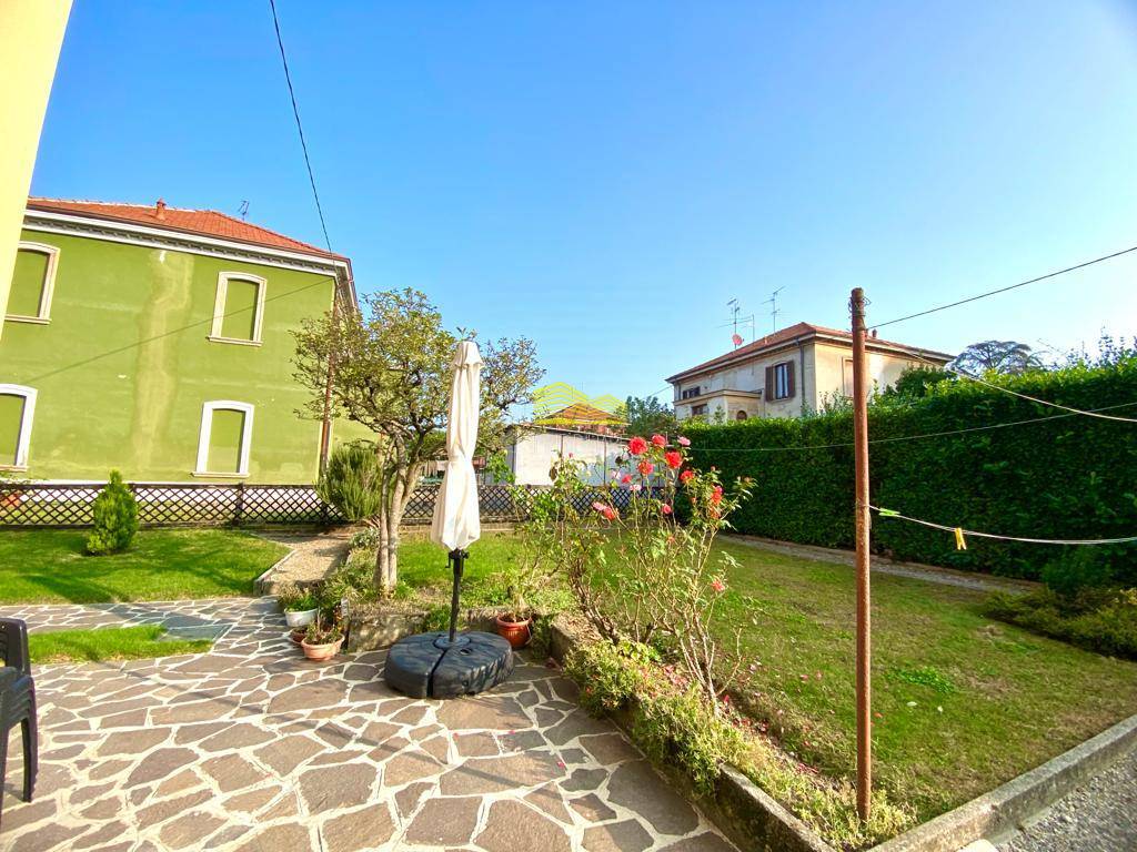 Casa Semindipendente in vendita a Capriate San Gervasio, Crespi d'Adda