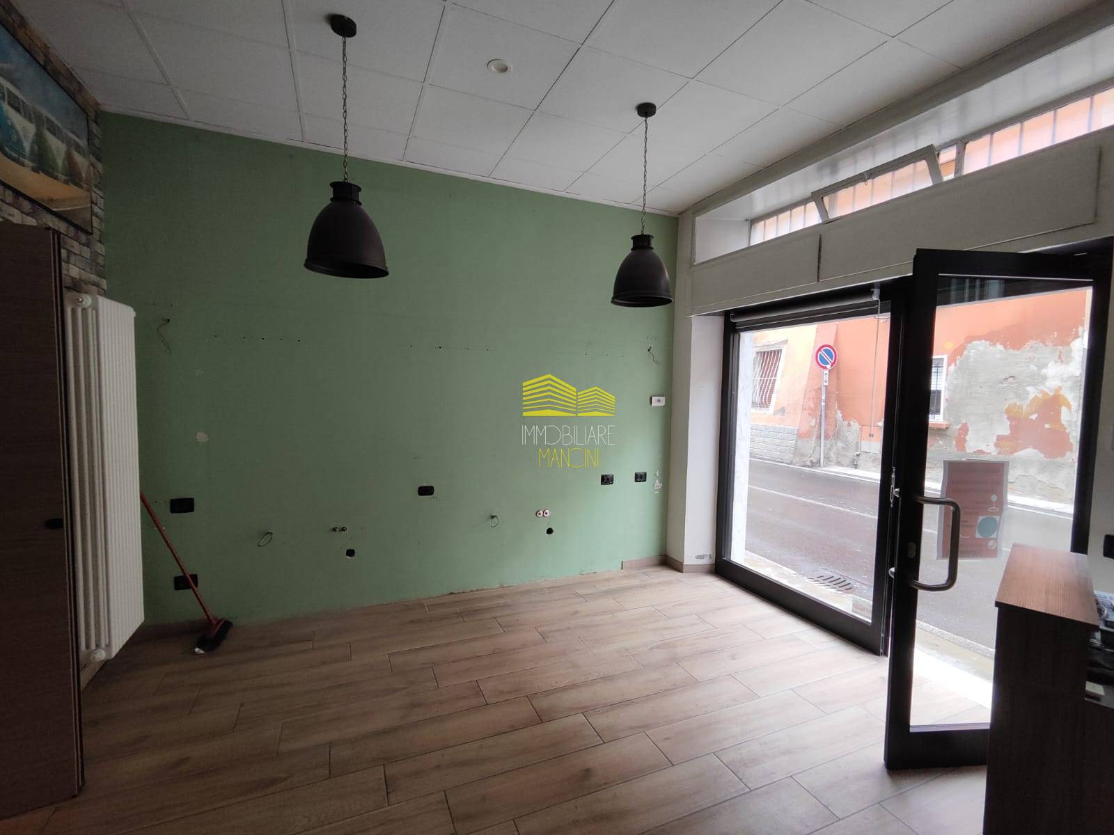 Negozio in affitto a Busnago