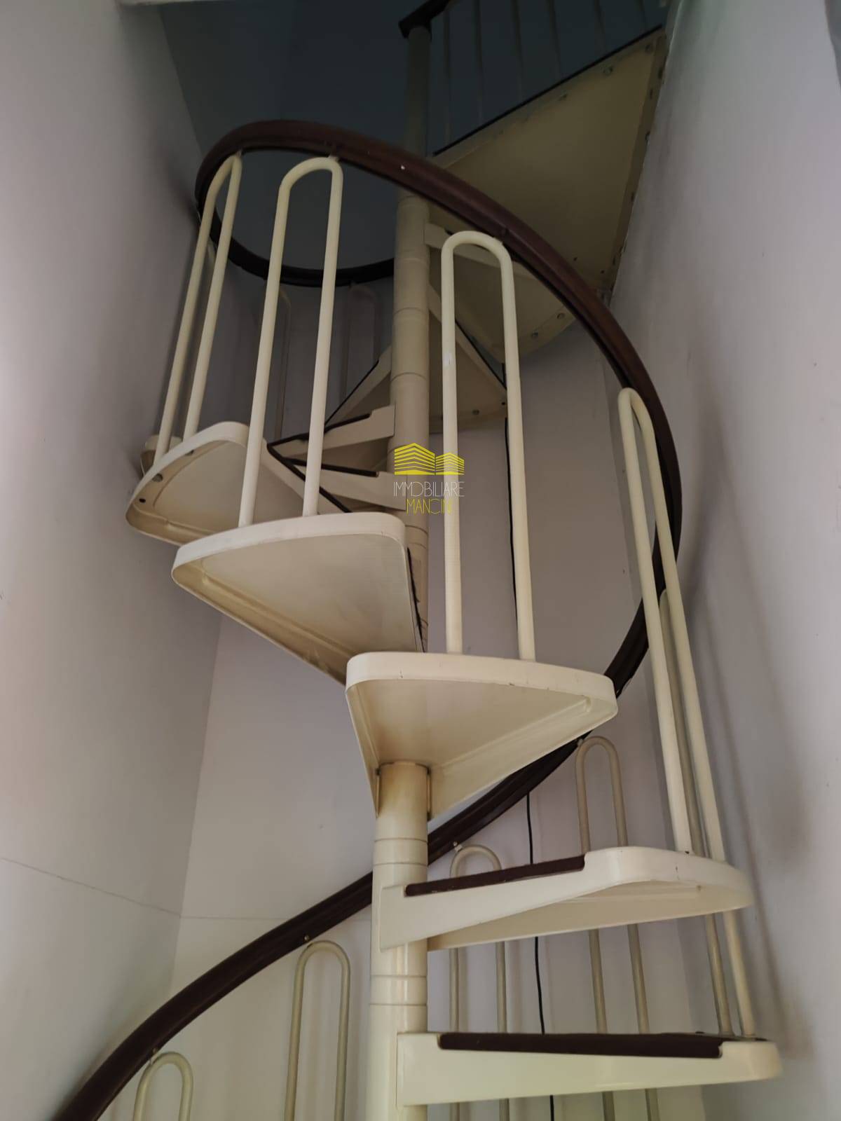 Negozio in affitto a Busnago