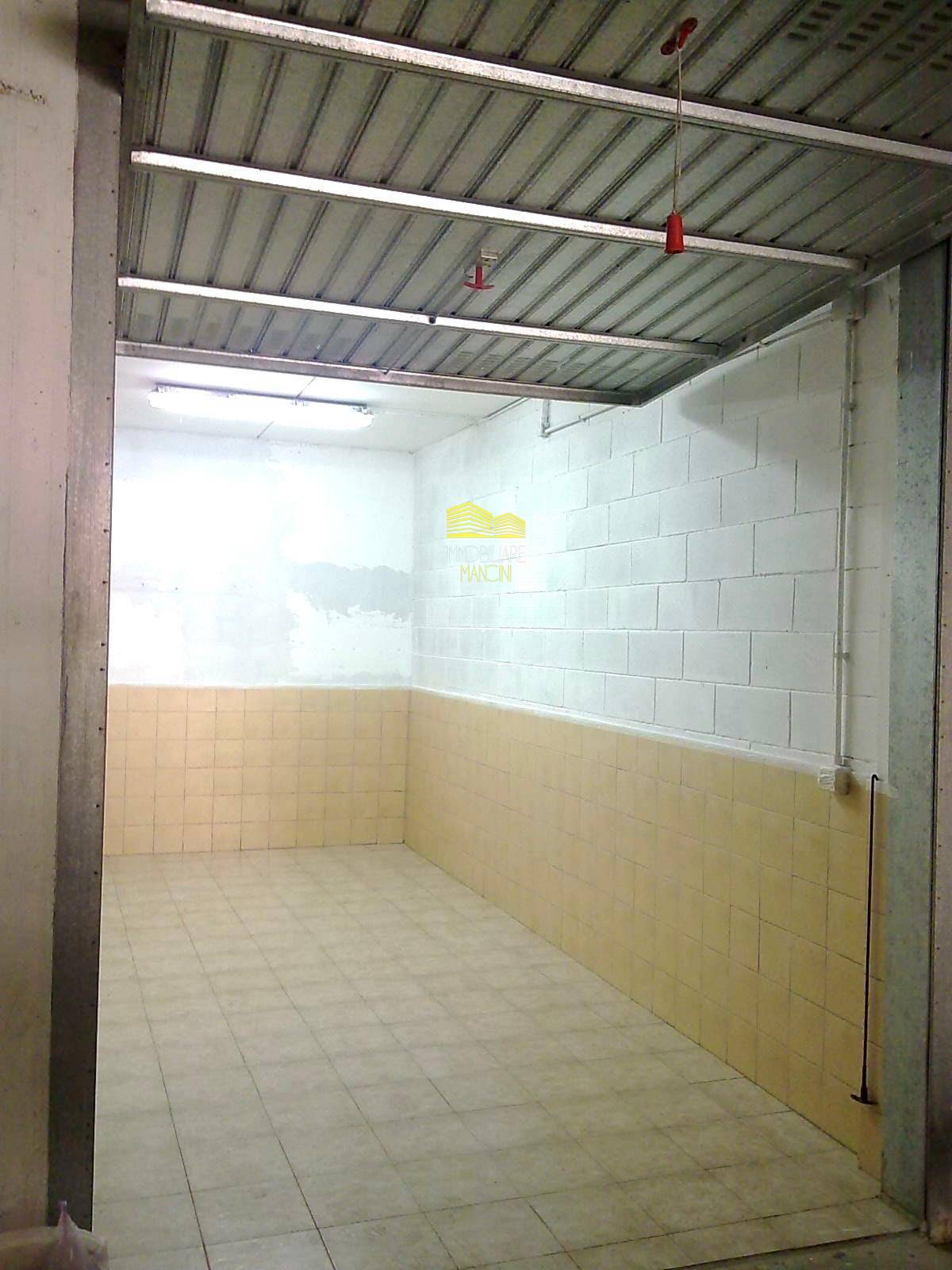 Box o garage in vendita a Trezzo sull'Adda